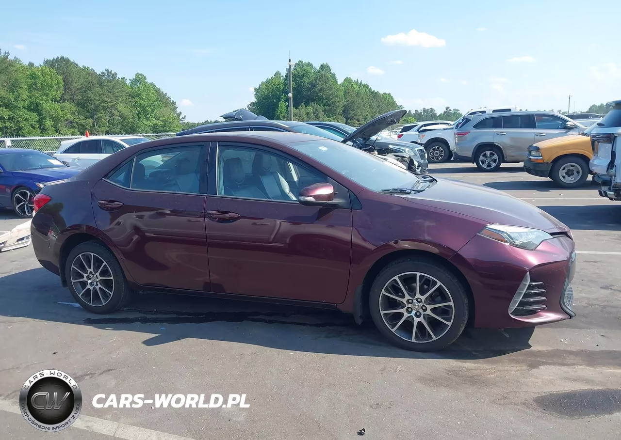 2017 Toyota Corolla Se Special Edition VIN:5YFBURHE0HP616896 - 13