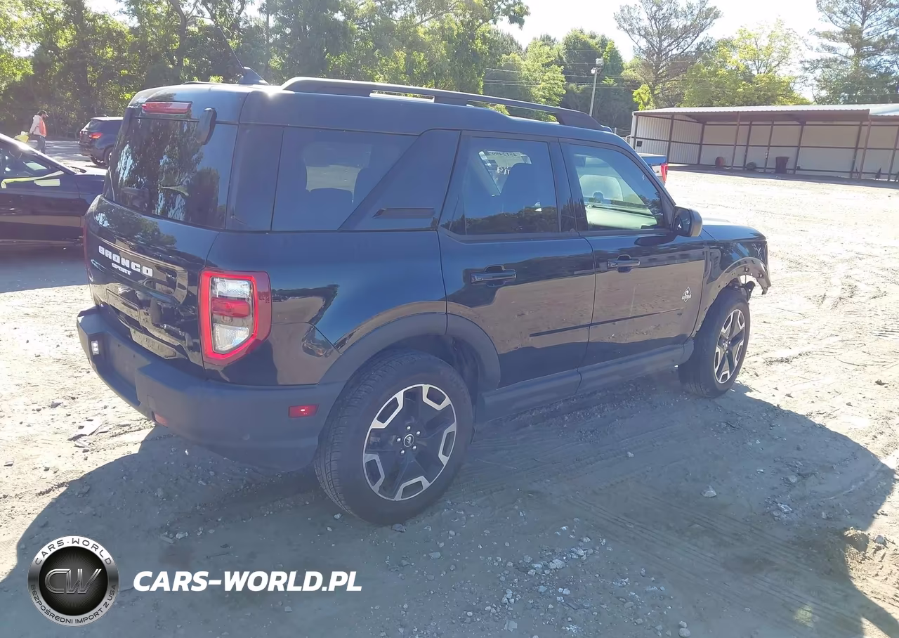 2021 Ford Bronco Sport Outer Banks VIN:3FMCR9C62MRB36106 - 4