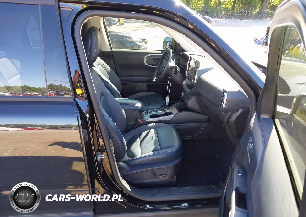 2021 Ford Bronco Sport Outer Banks VIN:3FMCR9C62MRB36106 - 5