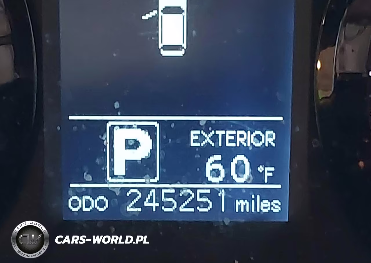 2015 Toyota Sienna Le 7 Passenger VIN:5TDKK3DC9FS561831 - 15
