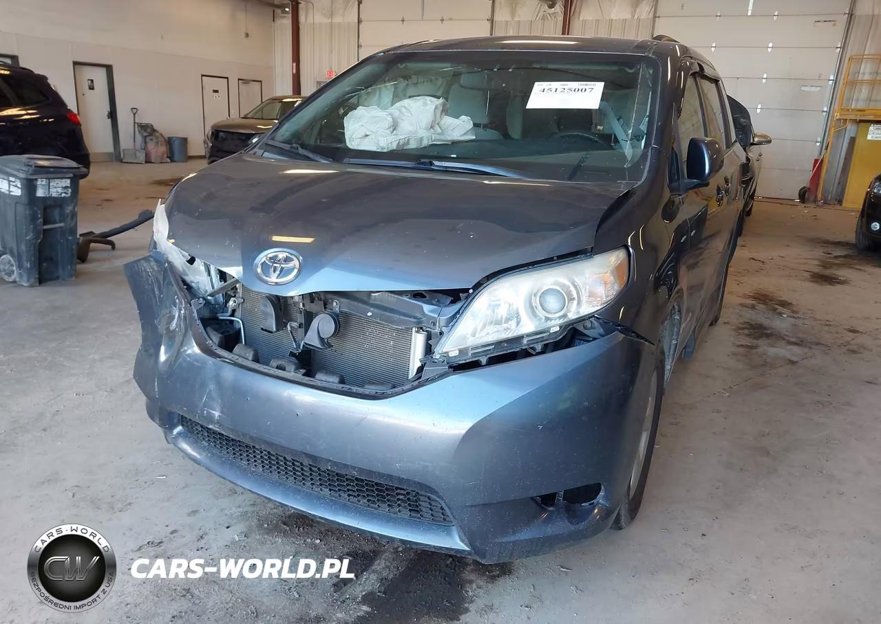 2015 Toyota Sienna Le 7 Passenger VIN:5TDKK3DC9FS561831 - 6