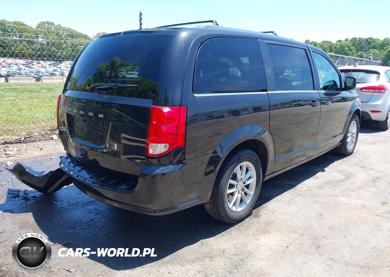 2020 Dodge Grand Caravan Sxt VIN:2C4RDGCG8LR153393 - 4
