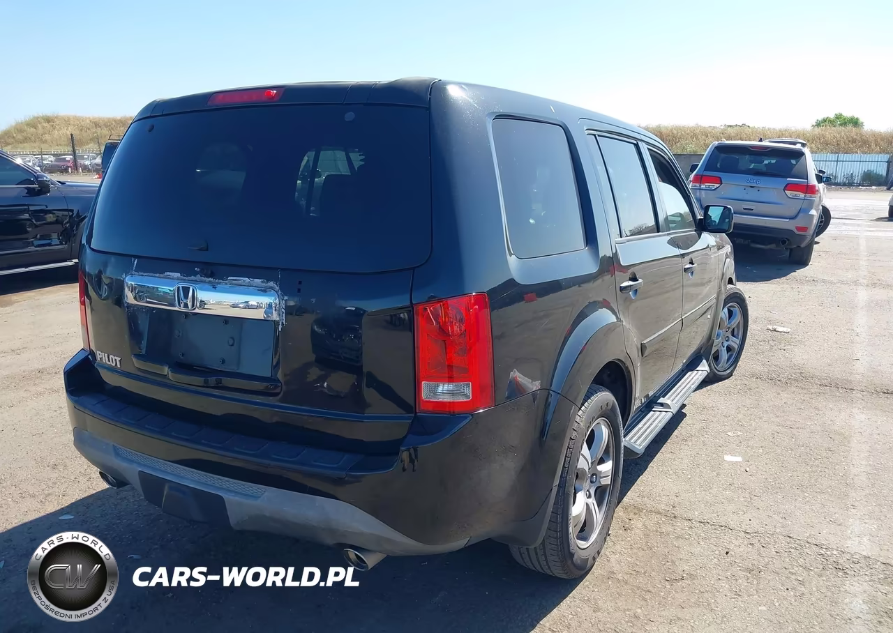2015 Honda Pilot Ex-L VIN:5FNYF3H50FB015806 - 4