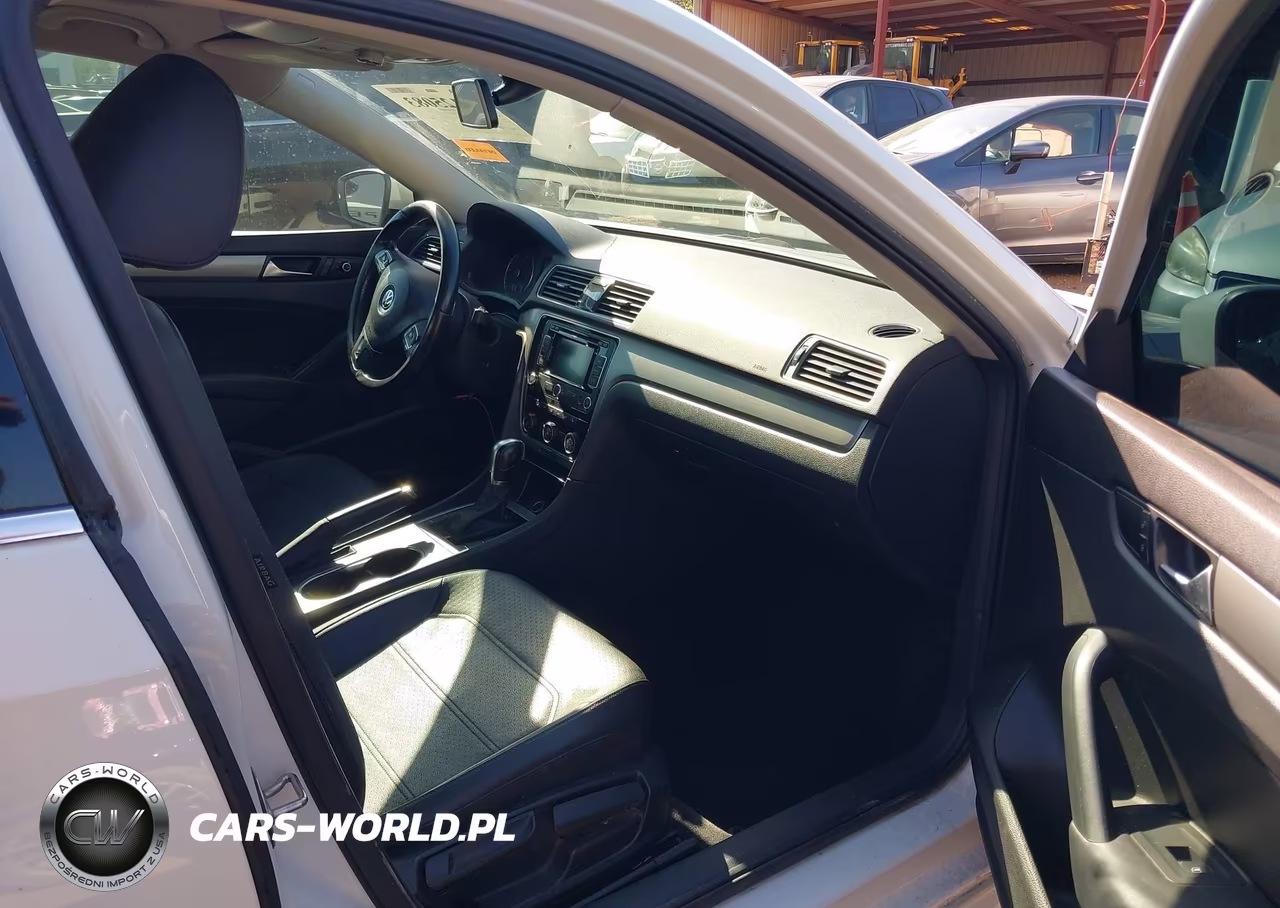 2015 Volkswagen Passat 2.0L Tdi Se VIN:1VWBV7A35FC034953 - 5