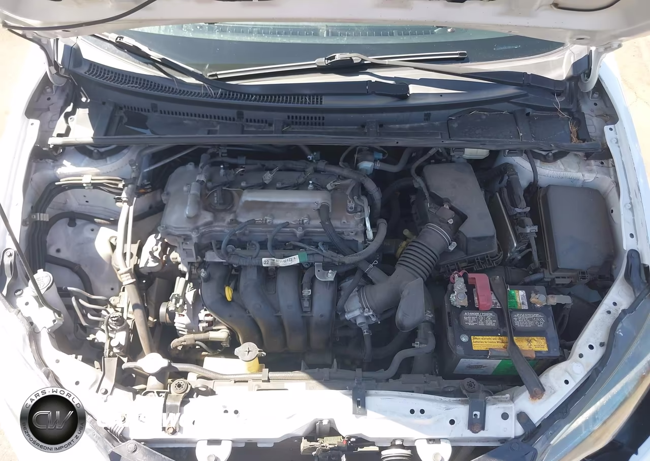 2017 Toyota Corolla Le VIN:5YFBURHE7HP725484 - 10