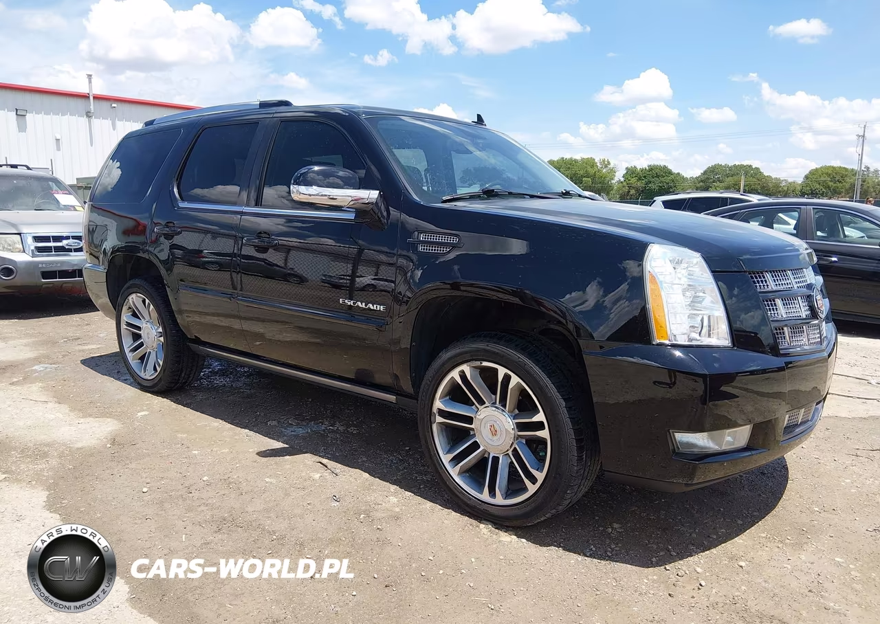 2013 Cadillac Escalade Premium