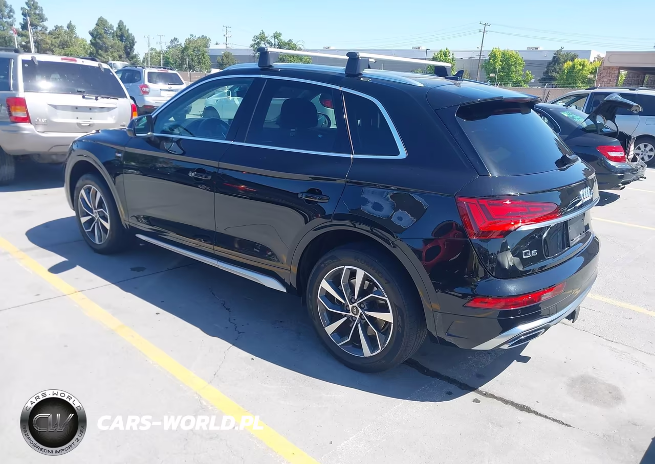 2023 Audi Q5 Premium Plus 45 Tfsi S Line Quattro VIN:WA1EAAFY7P2105147 - 3
