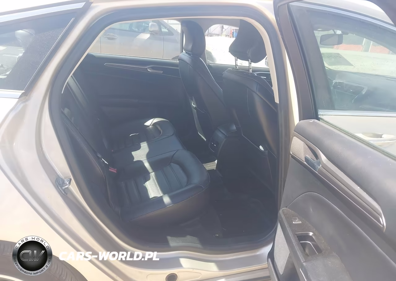 2018 Ford Fusion Se VIN:3FA6P0HD8JR143072 - 8