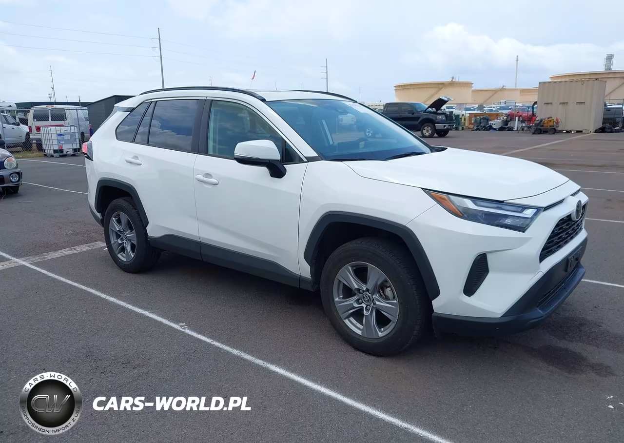 2025 Toyota Rav4 Xle – zdjęcie 1 z 16