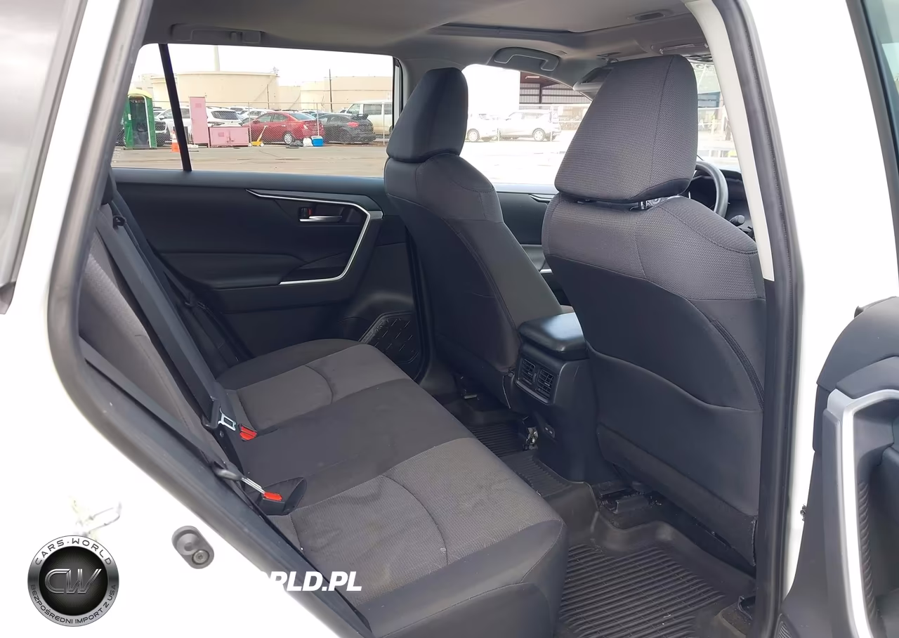 2025 Toyota Rav4 Xle VIN:JTMW1RFV6SD127183 - 8