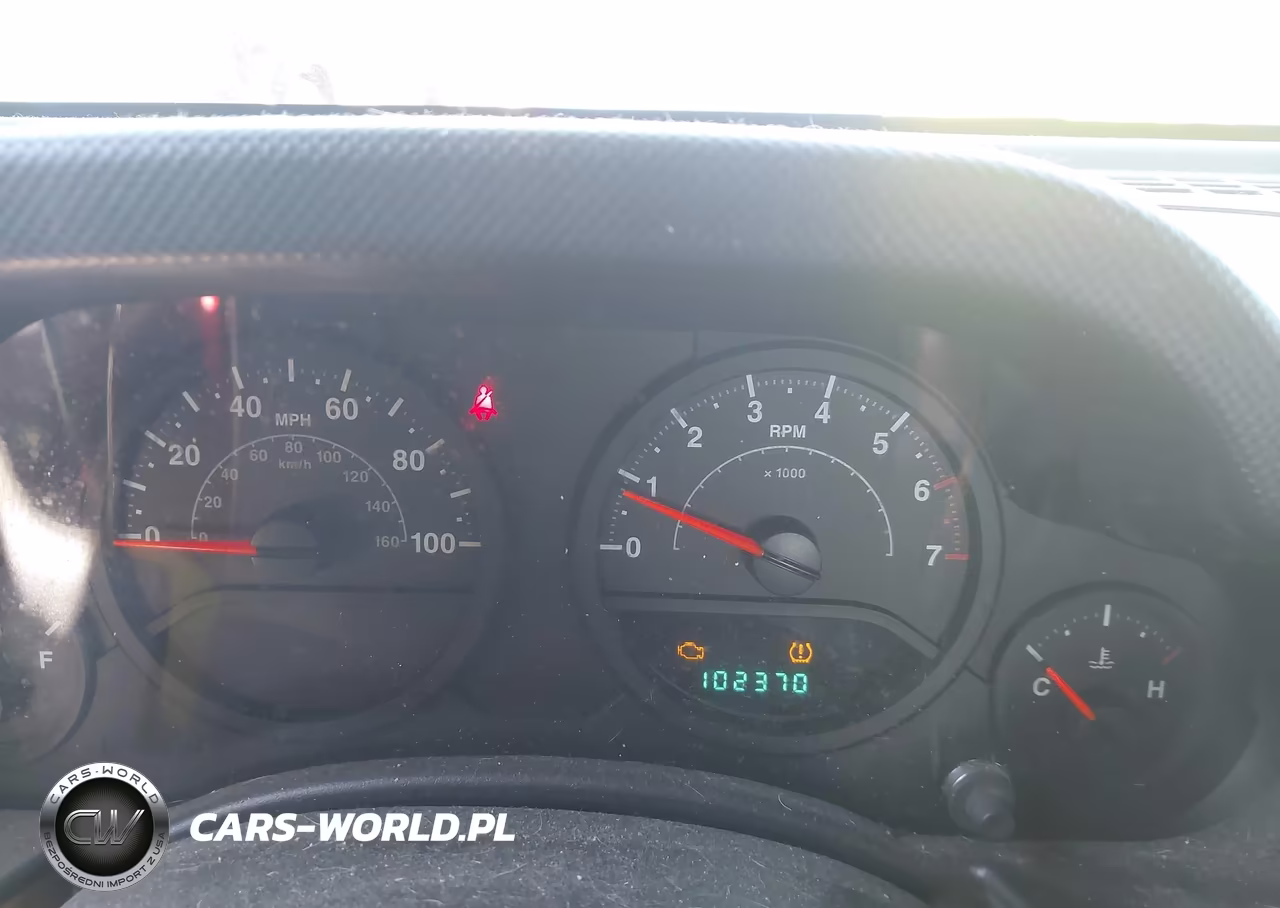 2008 Jeep Wrangler X VIN:1J4FA24138L523300 - 7