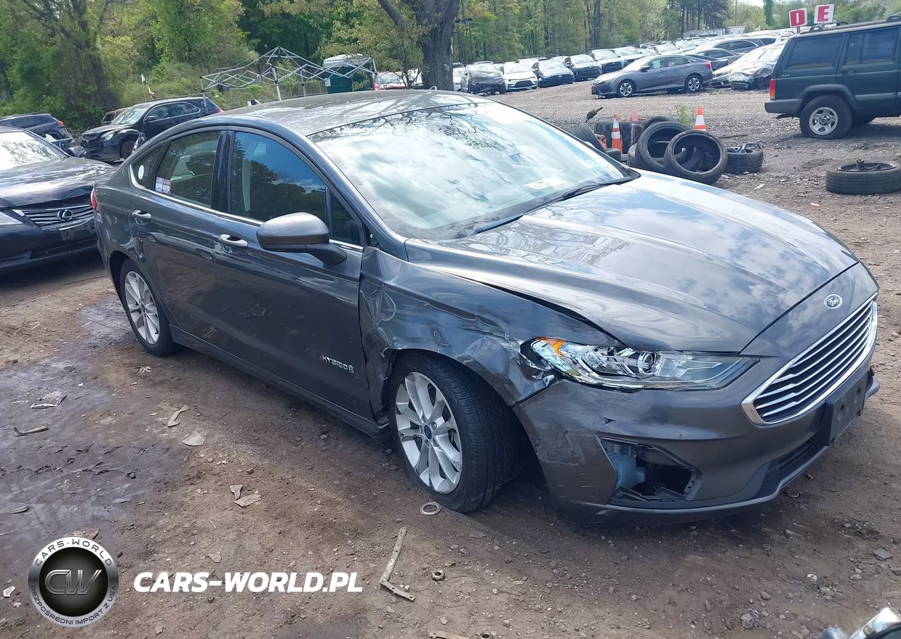 2019 Ford Fusion Hybrid Se – zdjęcie 1 z 17