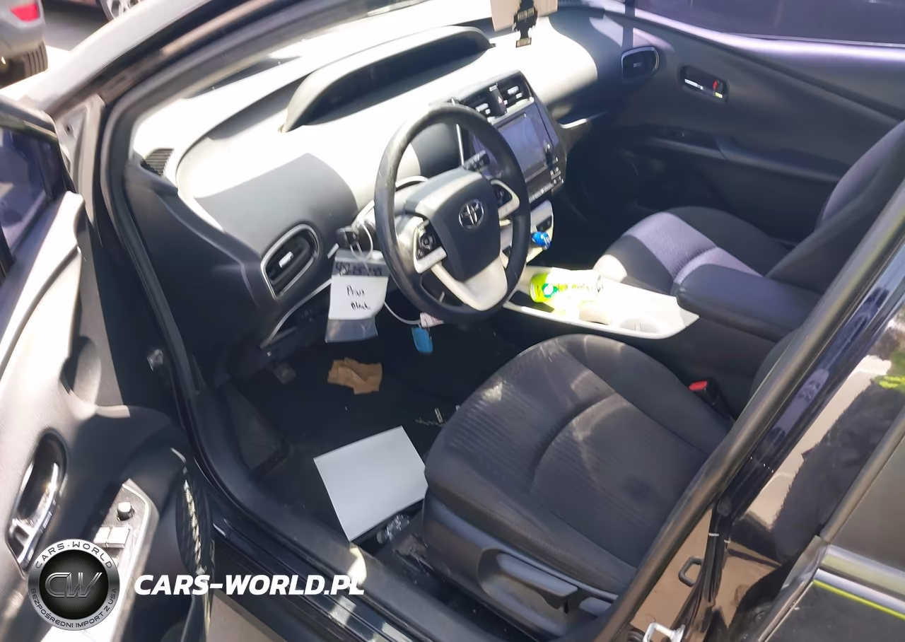 2017 Toyota Prius Three VIN:JTDKARFU6H3033602 - 18