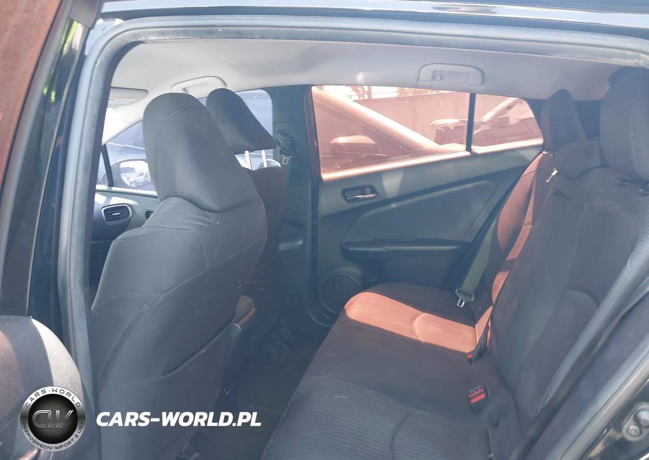 2017 Toyota Prius Three VIN:JTDKARFU6H3033602 - 21