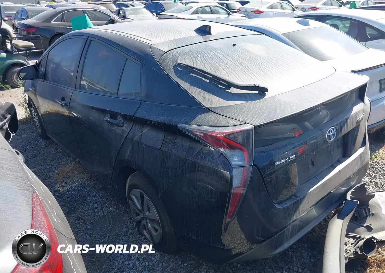 2017 Toyota Prius Three VIN:JTDKARFU6H3033602 - 3