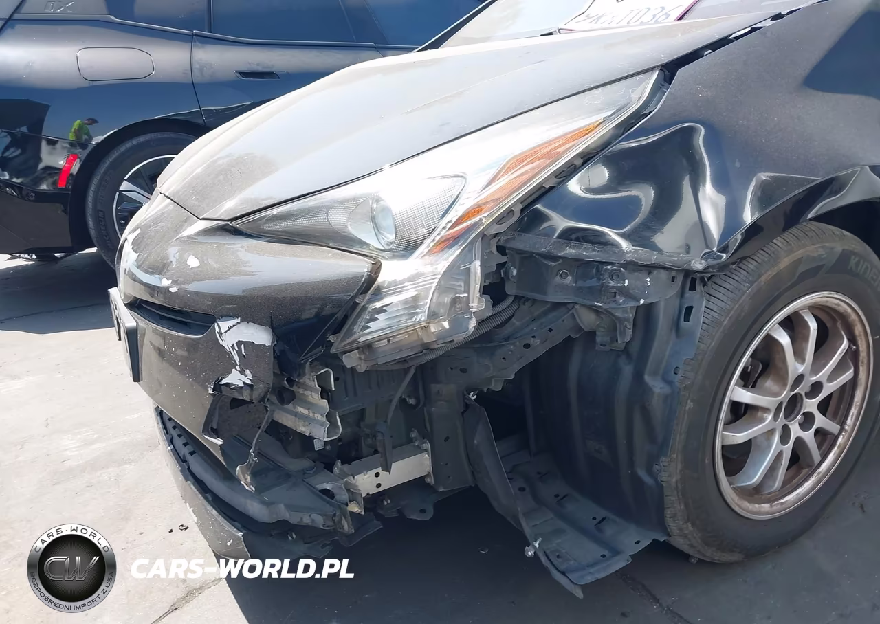 2017 Toyota Prius Three VIN:JTDKARFU6H3033602 - 6