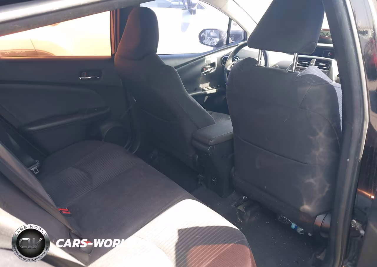 2017 Toyota Prius Three VIN:JTDKARFU6H3033602 - 8