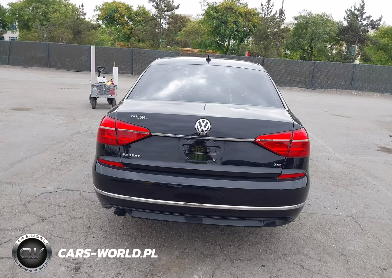 2016 Volkswagen Passat 1.8T R-Line VIN:1VWAT7A30GC061299 - 17