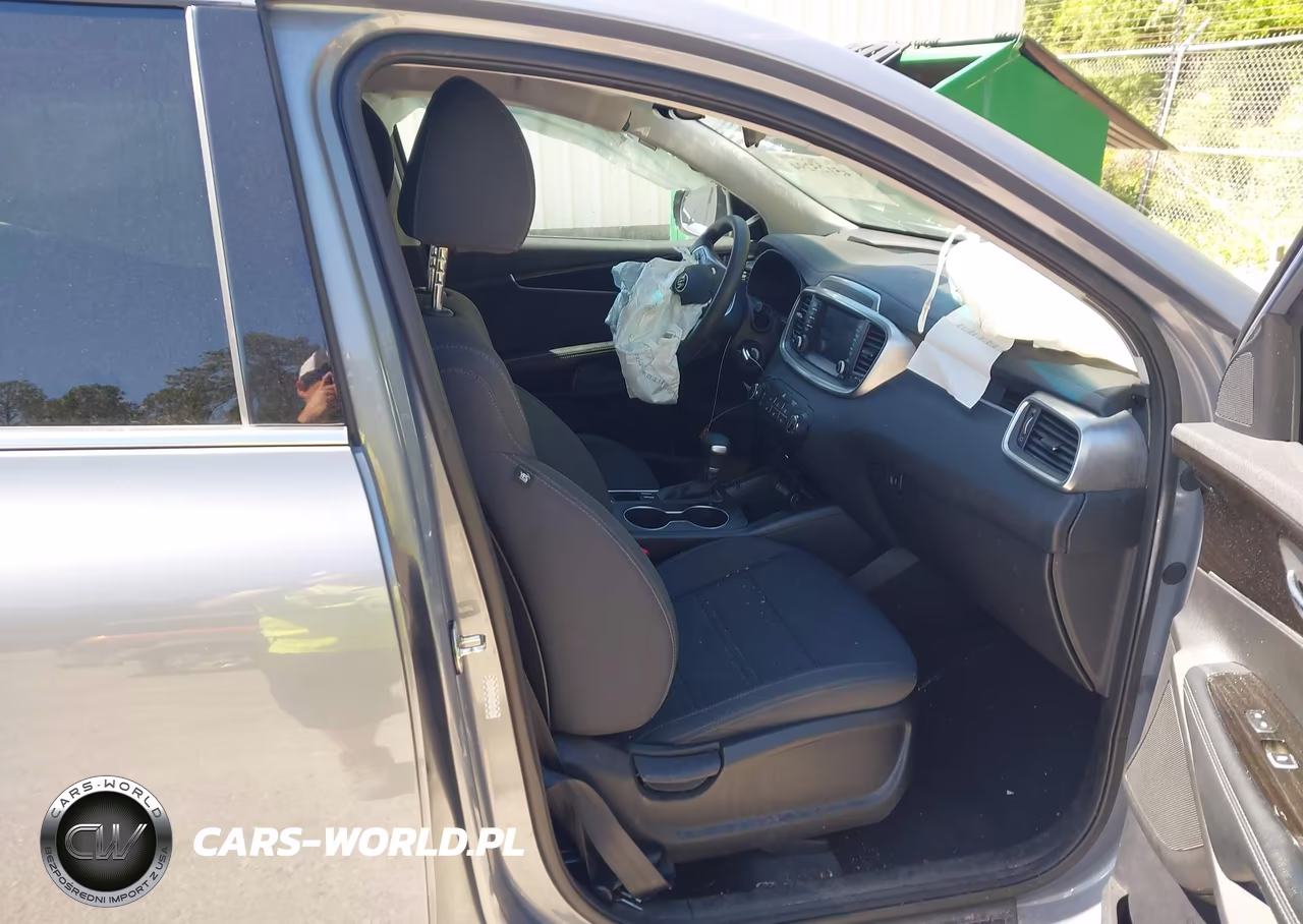 2020 Kia Sorento 2.4L L VIN:5XYPG4A35LG646546 - 5