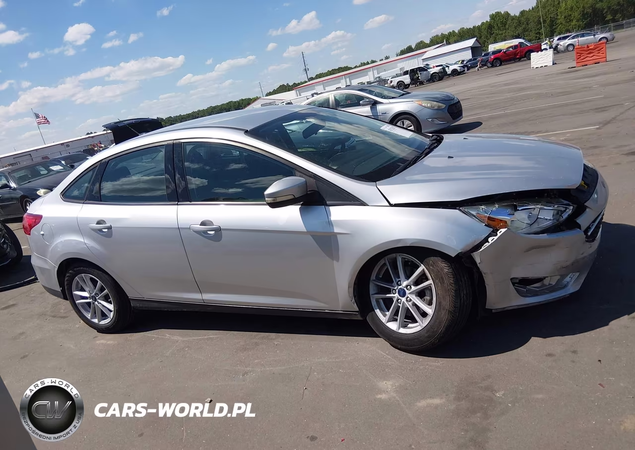 2017 Ford Focus Se VIN:1FADP3F29HL291900 - 13