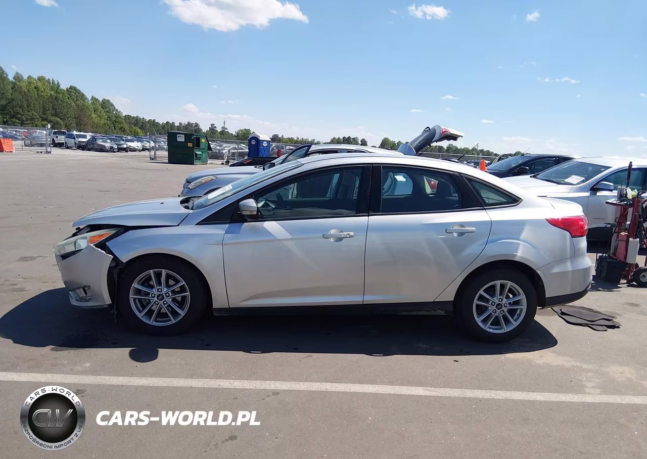 2017 Ford Focus Se VIN:1FADP3F29HL291900 - 14