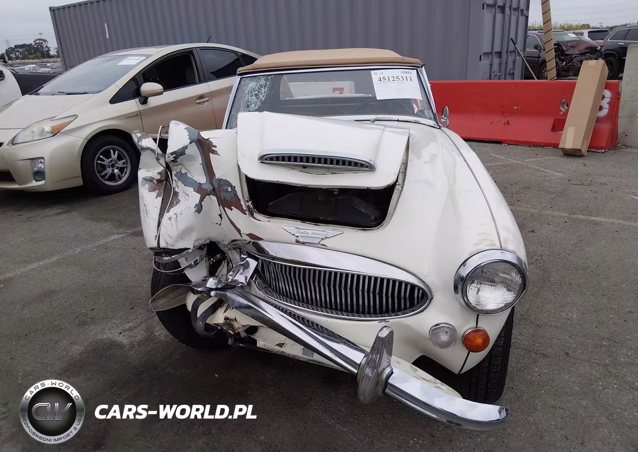1967 Austin Healey Roadster VIN:HBJ8L38383 - 12