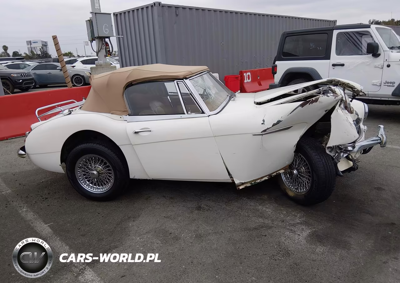 1967 Austin Healey Roadster VIN:HBJ8L38383 - 13