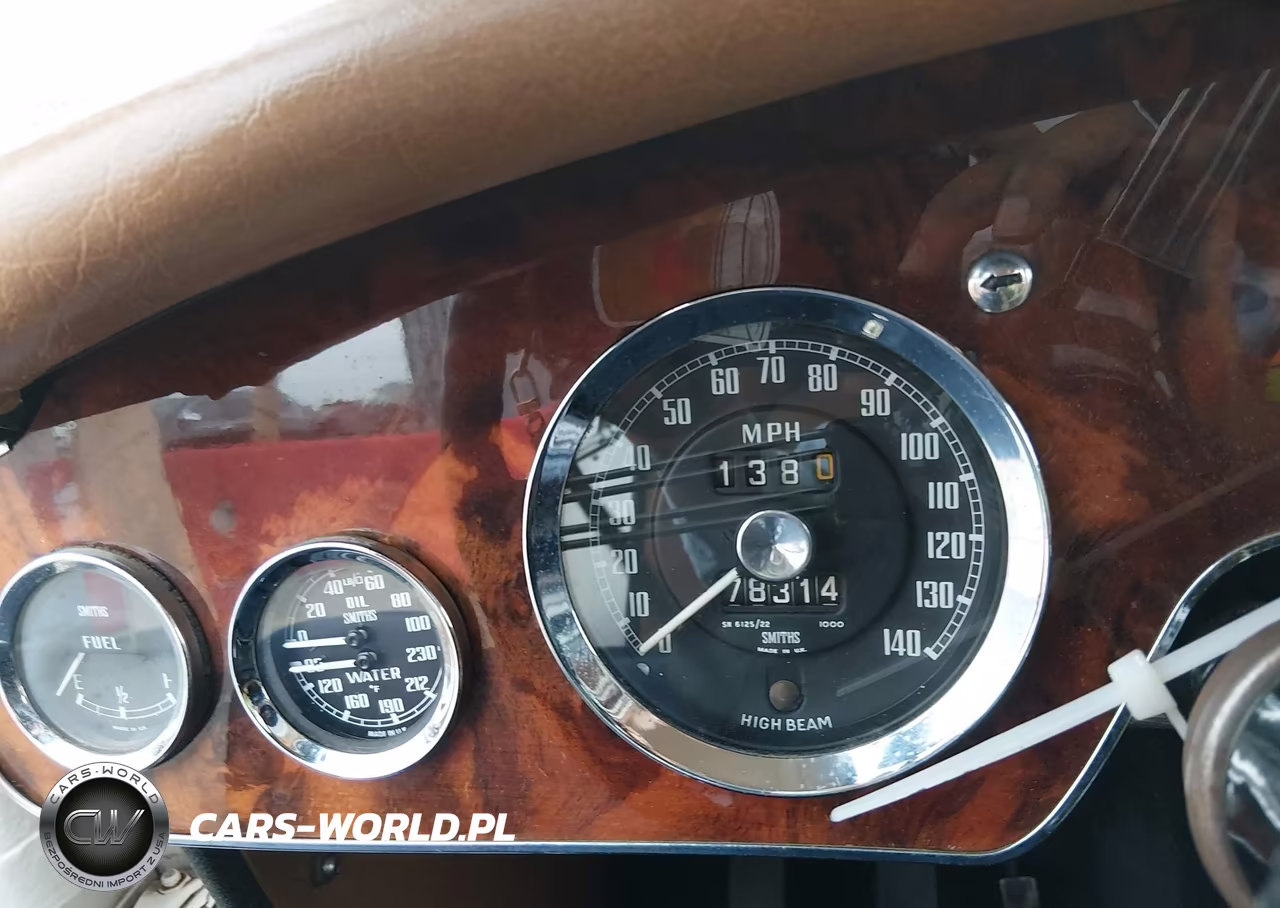 1967 Austin Healey Roadster VIN:HBJ8L38383 - 15
