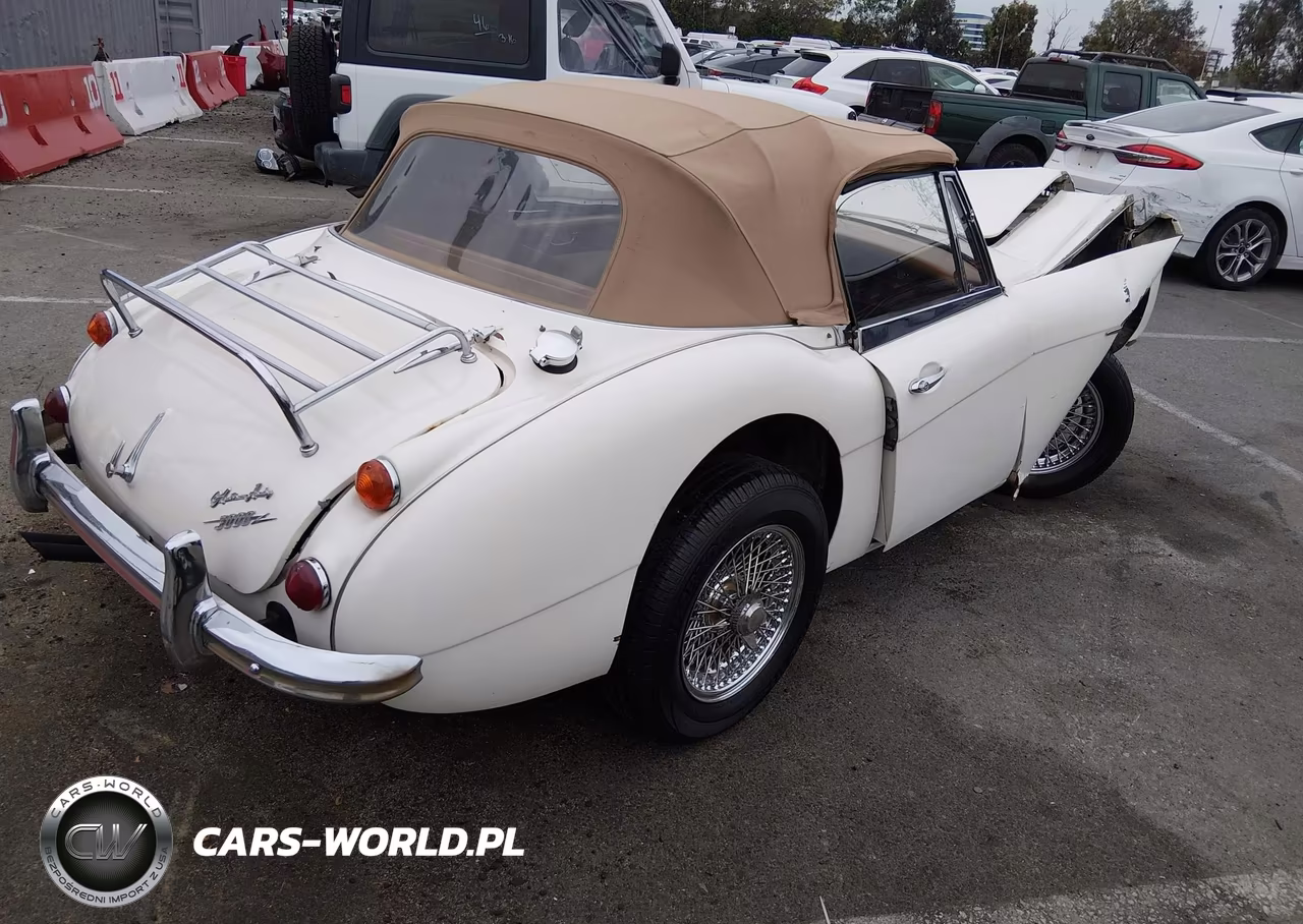 1967 Austin Healey Roadster VIN:HBJ8L38383 - 4