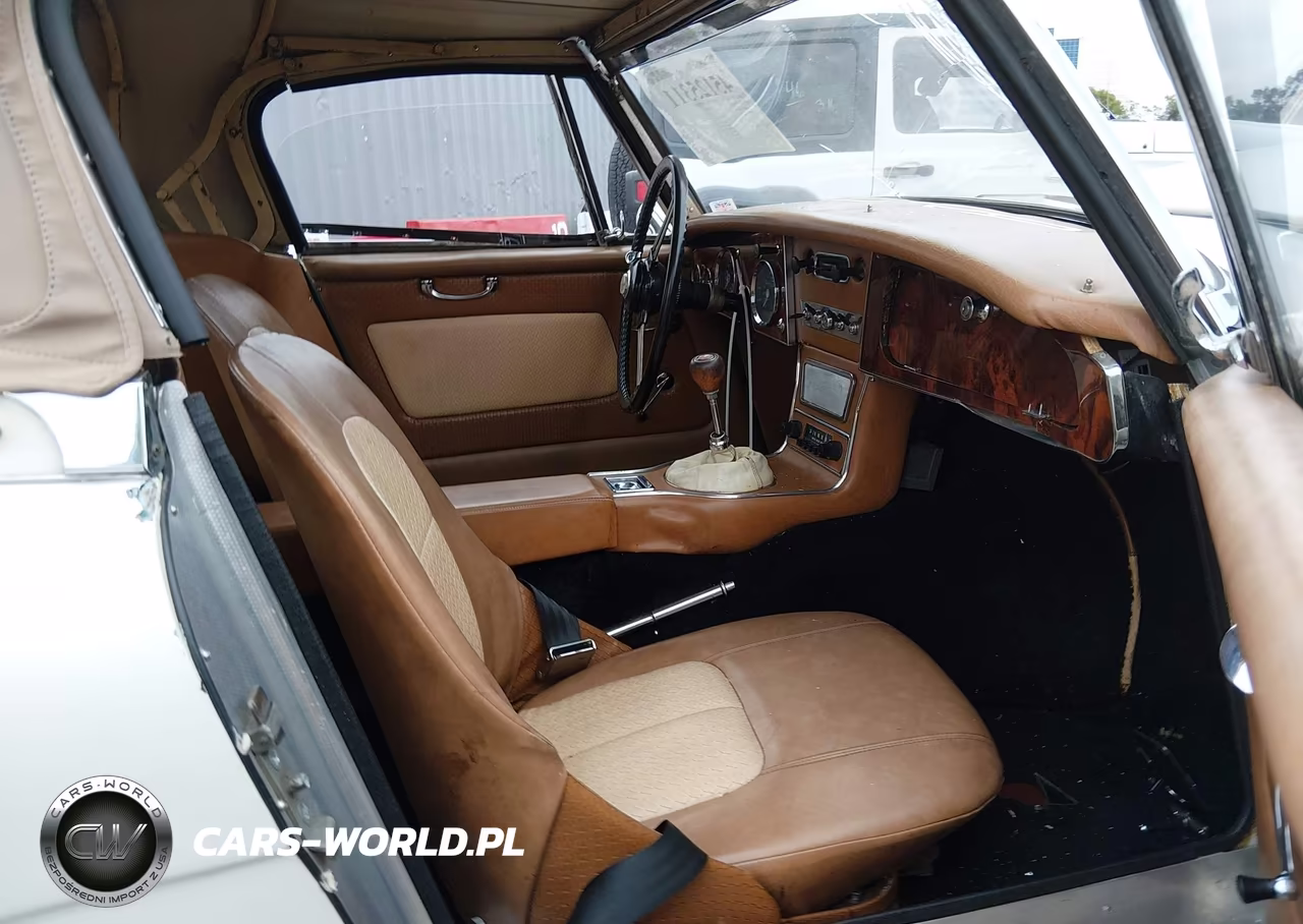 1967 Austin Healey Roadster VIN:HBJ8L38383 - 5
