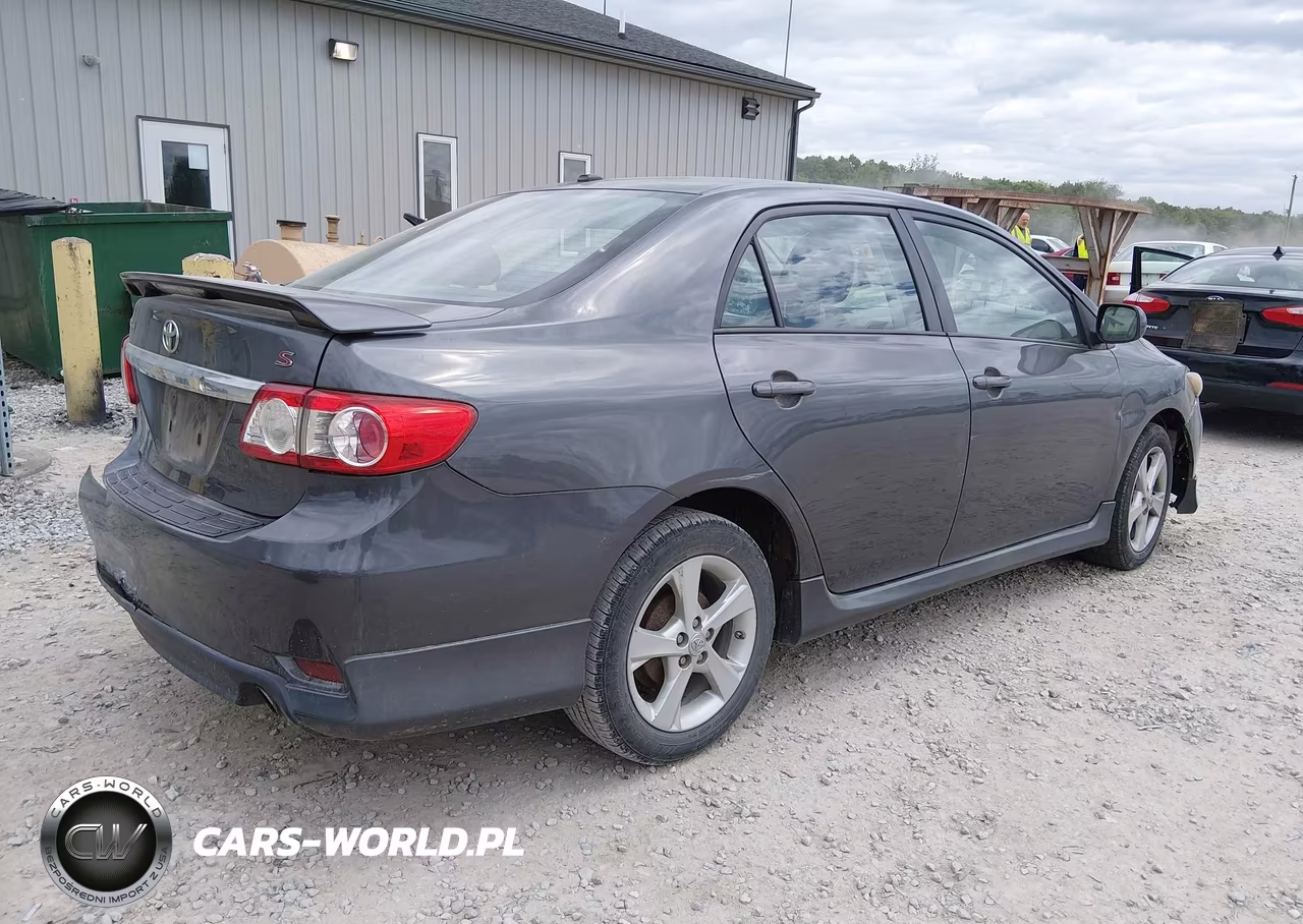 2011 Toyota Corolla S VIN:2T1BU4EE4BC602921 - 4