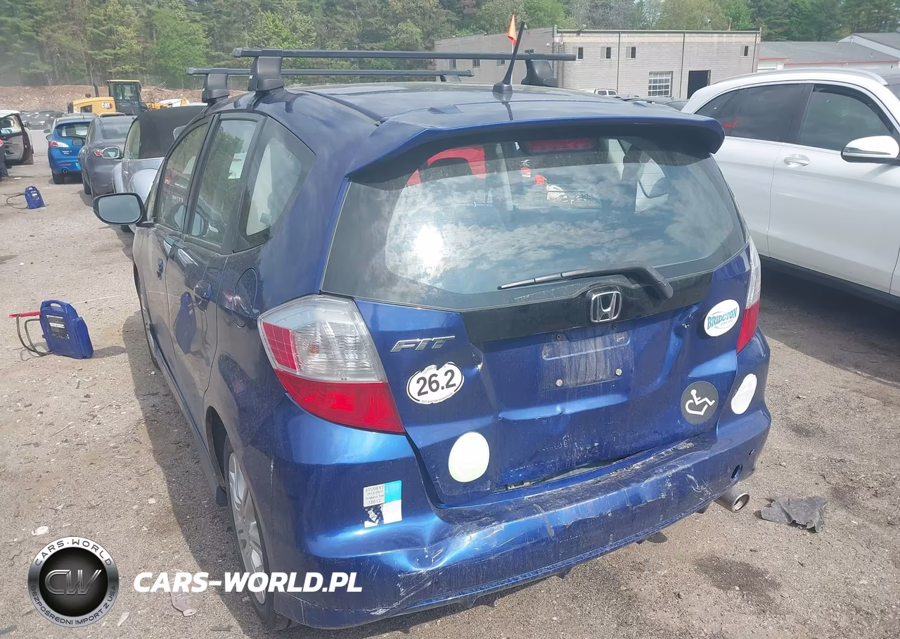 2009 Honda Fit Sport VIN:JHMGE87439S072690 - 3