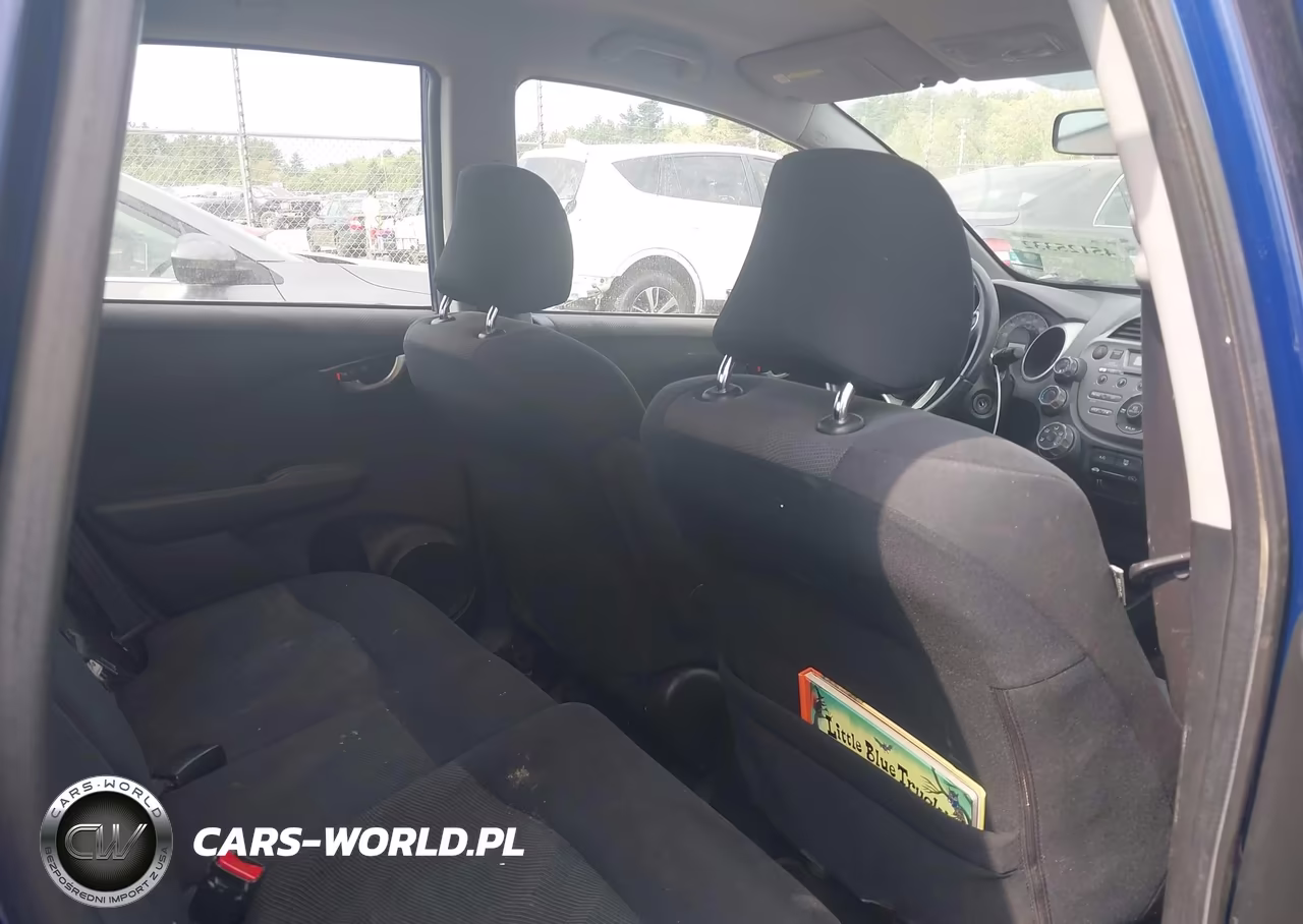 2009 Honda Fit Sport VIN:JHMGE87439S072690 - 8