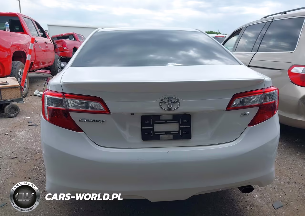 2014 Toyota Camry Se VIN:4T1BF1FK1EU834912 - 17