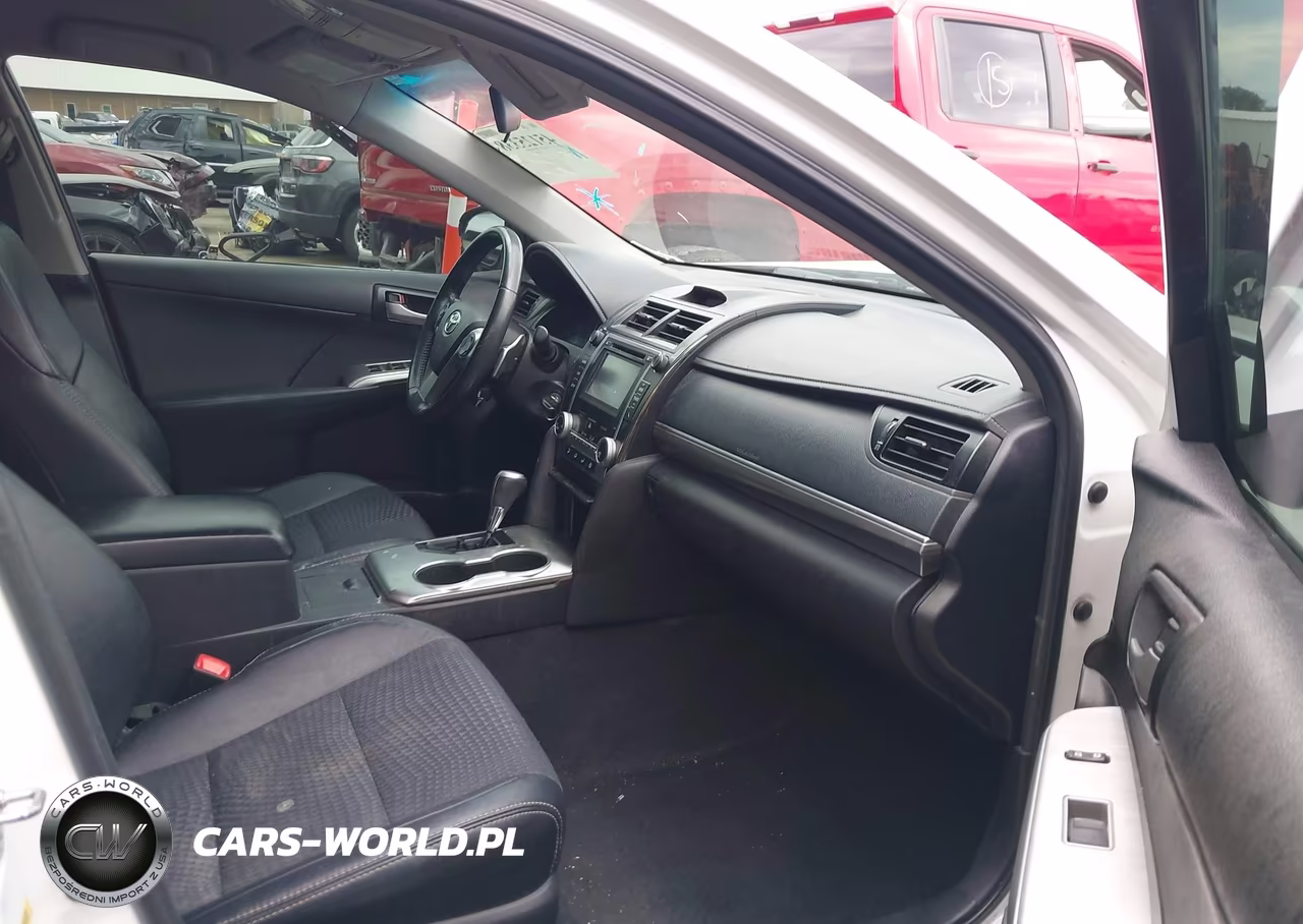 2014 Toyota Camry Se VIN:4T1BF1FK1EU834912 - 5