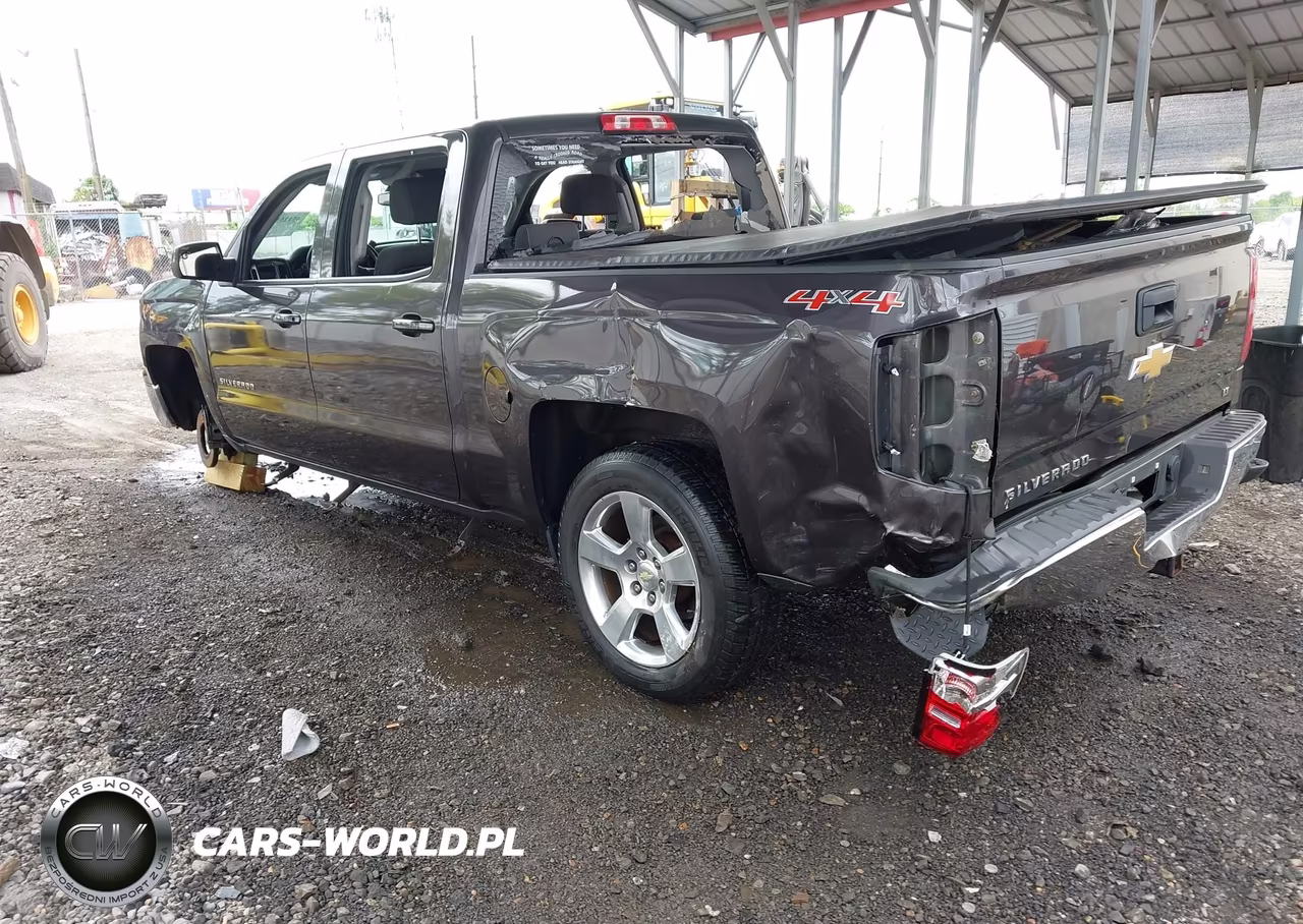 2014 Chevrolet Silverado 1500 1Lt VIN:3GCUKREC8EG512210 - 3