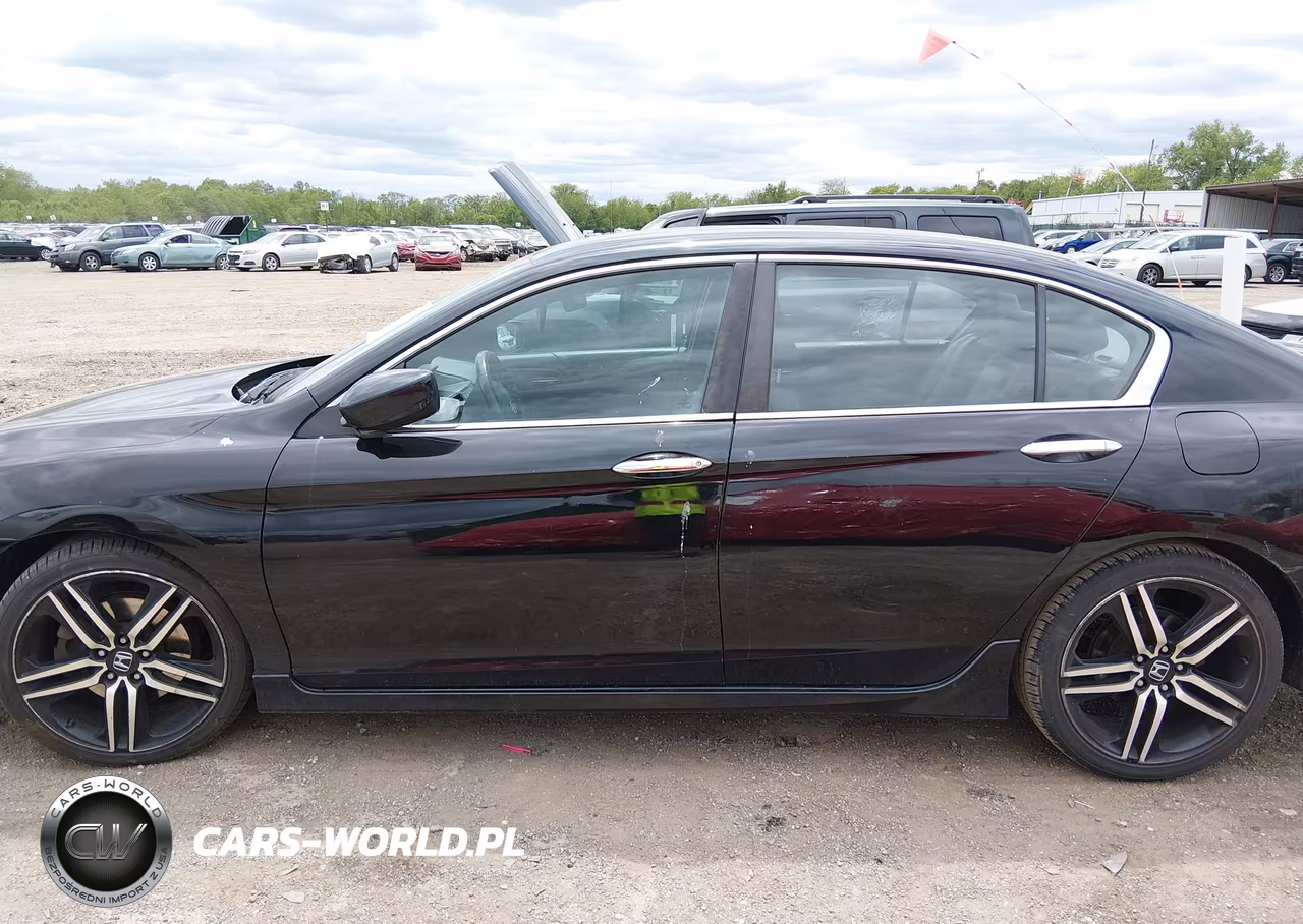 2016 Honda Accord Sport VIN:1HGCR2F58GA074418 - 14