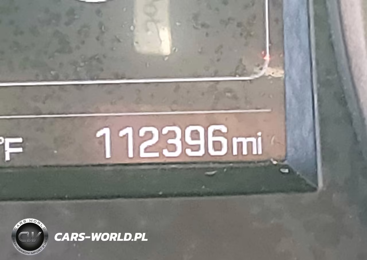 2018 Hyundai Santa Fe Sport 2.4L VIN:5NMZTDLB4JH079645 - 16