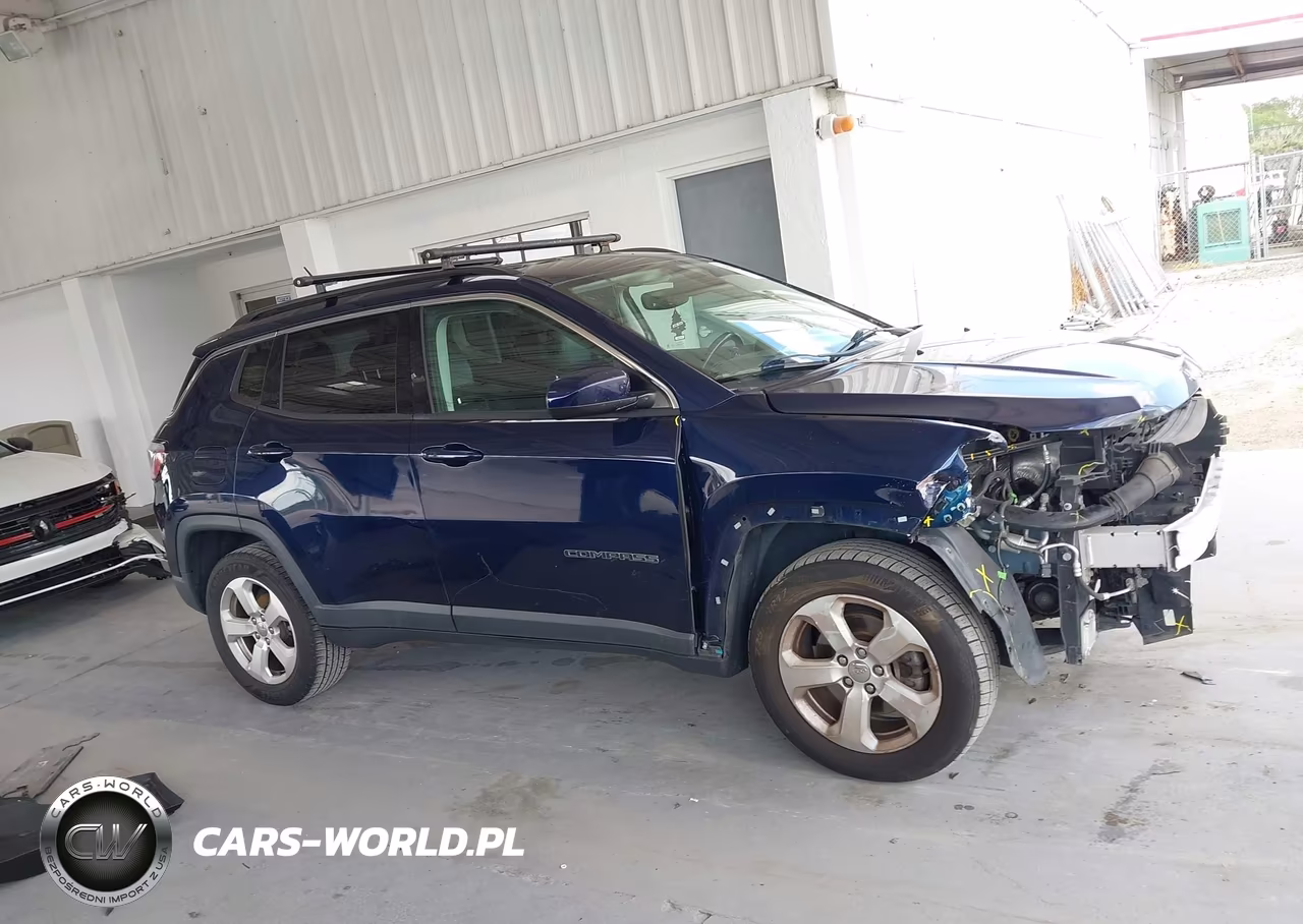 2018 Jeep Compass Latitude 4X4 VIN:3C4NJDBB7JT239400 - 13