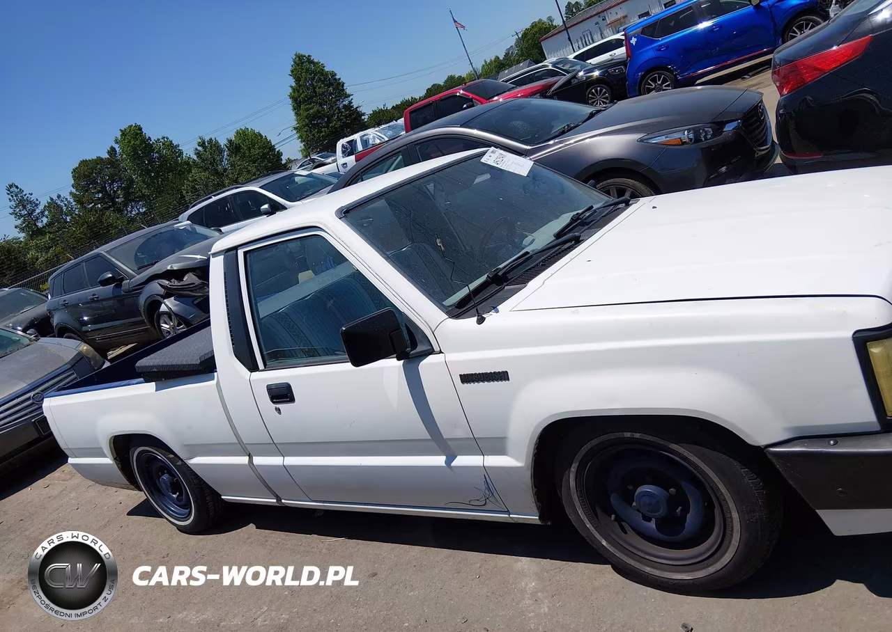 1991 Mitsubishi Mighty Max - S VIN:JA7FL24W1MP003088 - 13