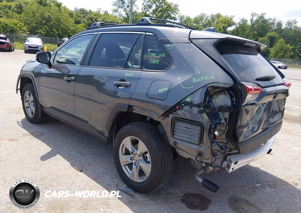 2025 Toyota Rav4 Xle VIN:2T3W1RFV7SW432730 - 3