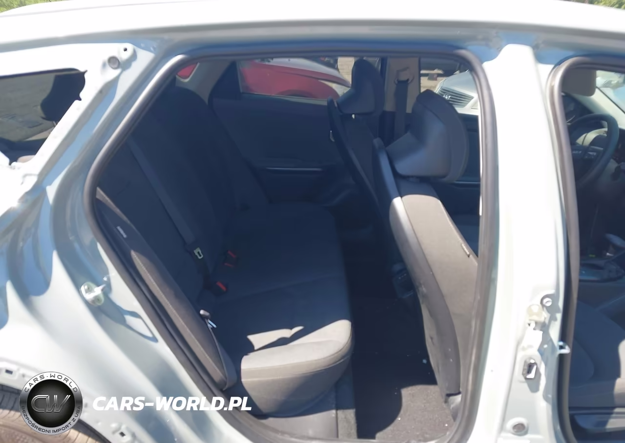 2025 Kia K4 Lxs VIN:3KPFT4DE3SE226896 - 8