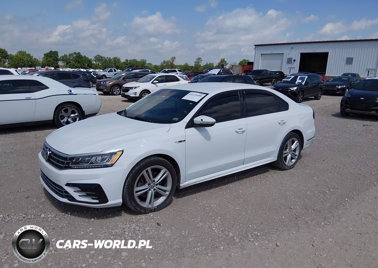 2018 Volkswagen Passat 2.0T R-Line-2.0T S VIN:1VWAA7A31JC017308 - 2