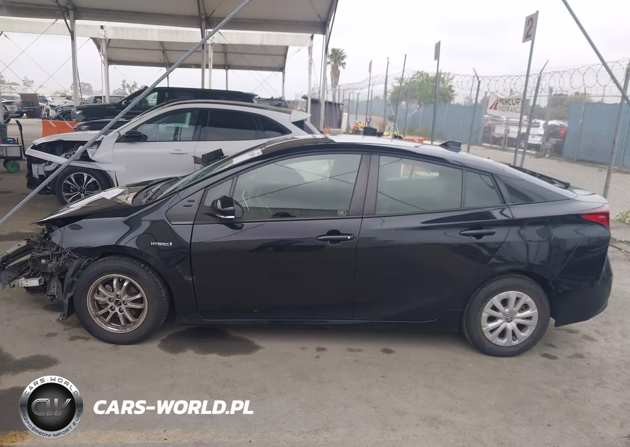2021 Toyota Prius Le VIN:JTDKAMFU3M3149045 - 15