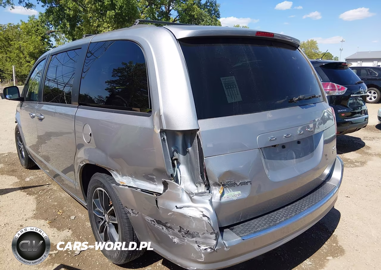 2018 Dodge Grand Caravan Gt VIN:2C4RDGEG7JR223492 - 17