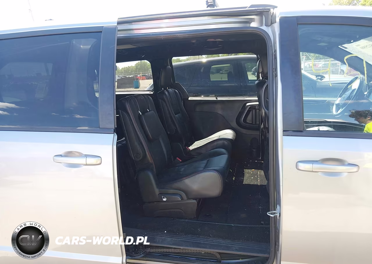 2018 Dodge Grand Caravan Gt VIN:2C4RDGEG7JR223492 - 8