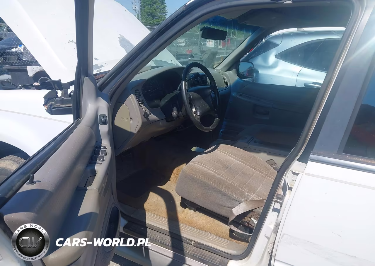 1996 Ford Explorer VIN:1FMDU32X9TUB71825 - 5