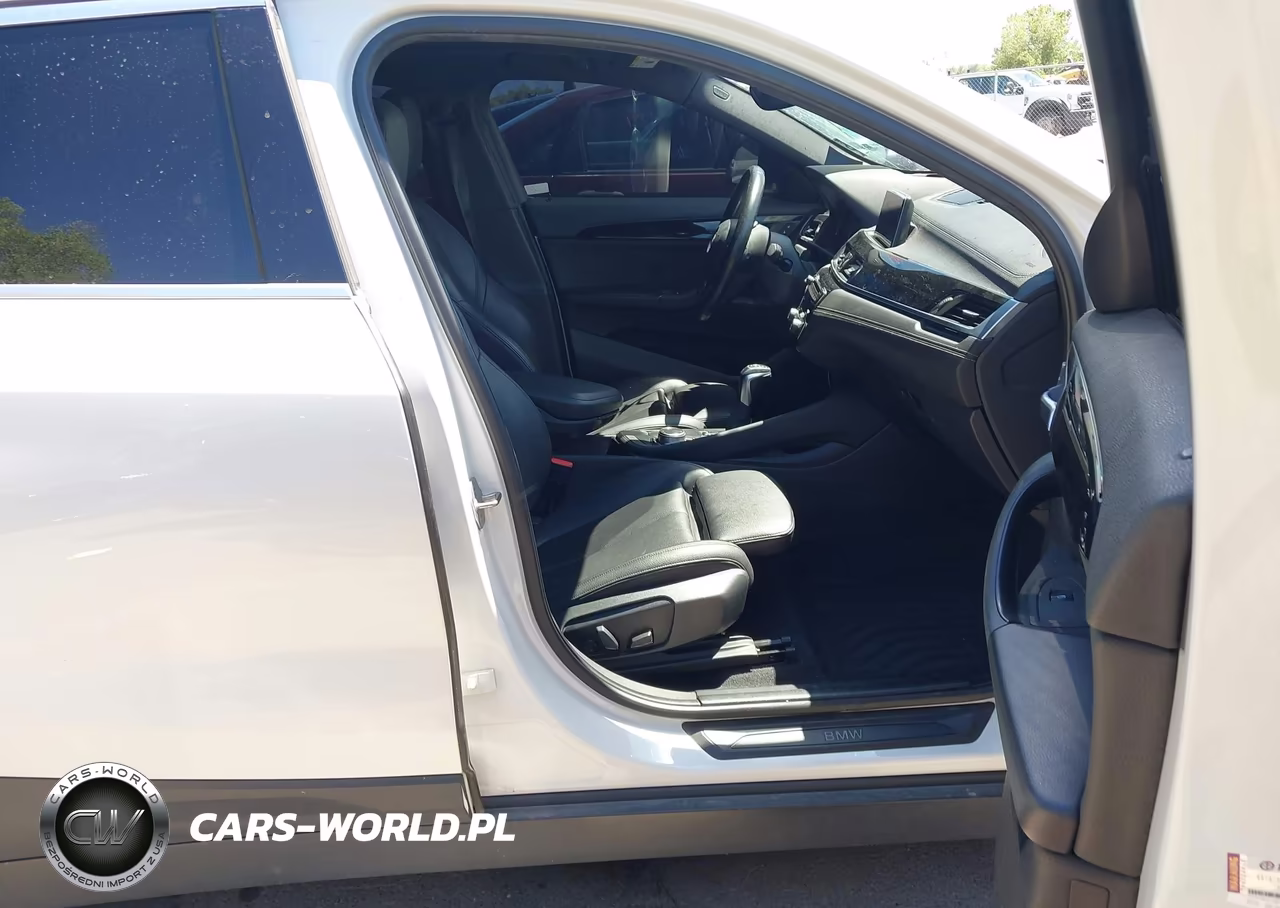 2019 BMW X2 xDrive28I VIN:WBXYJ5C54KEF82720 - 5