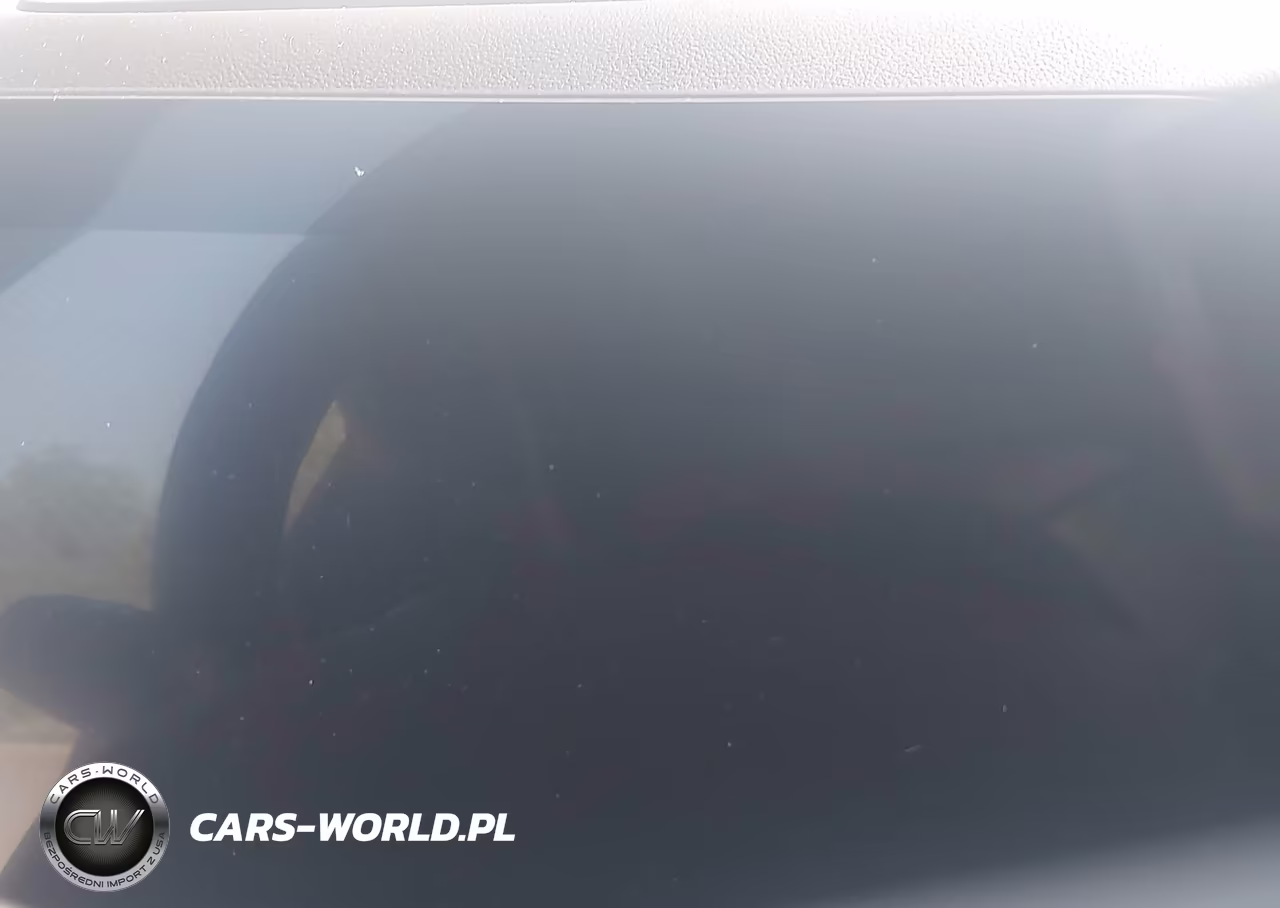 2025 BMW X6 M VIN:5YM23ET00S9000711 - 15