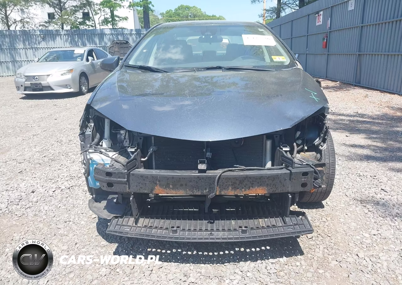 2017 Toyota Corolla Le VIN:2T1BURHE2HC755962 - 12